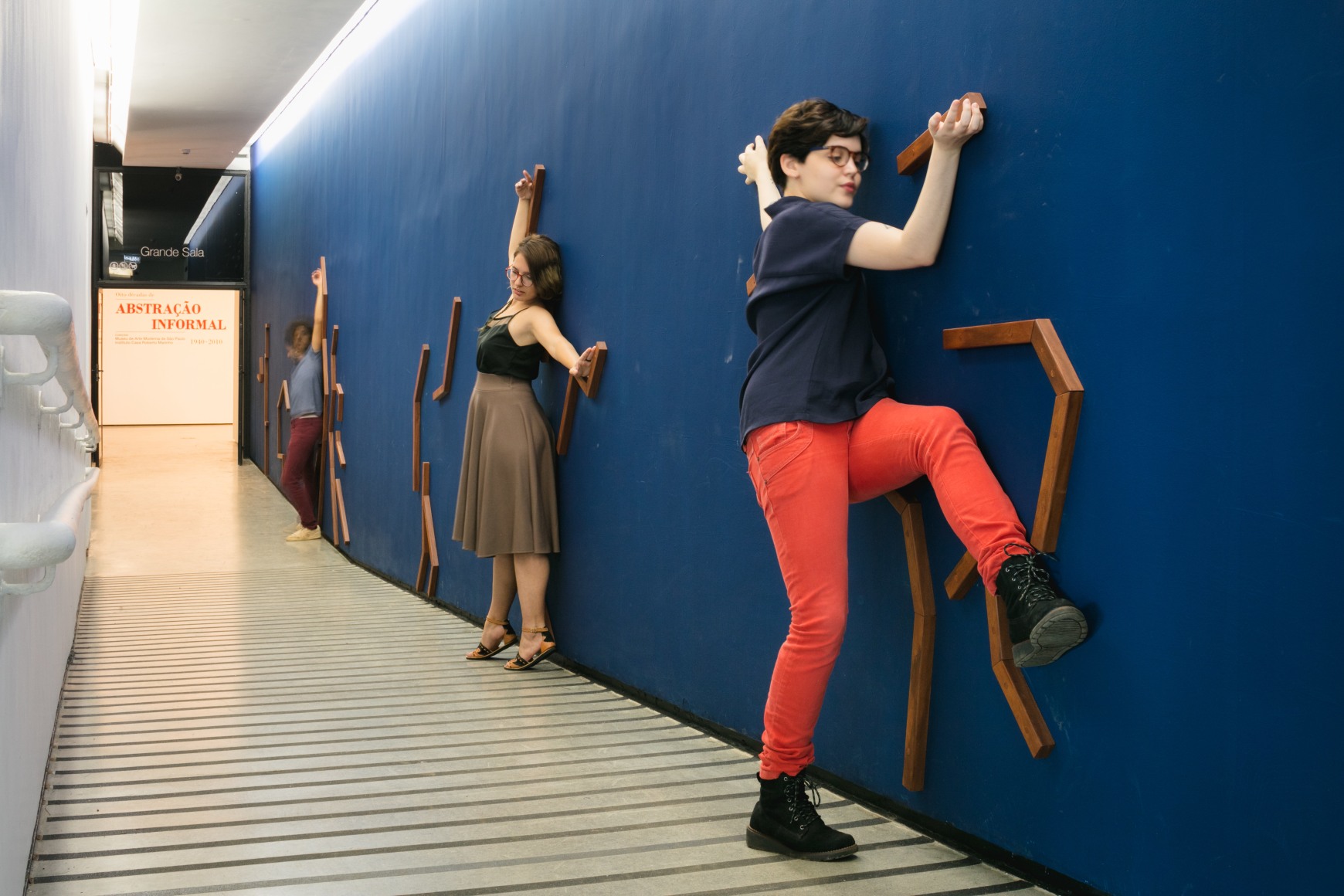 Ana Mazzei: Corpo Parede, Installation at Museum of Modern Art of S&atilde;o Paulo, S&atilde;o Paulo, Brazil, 2018