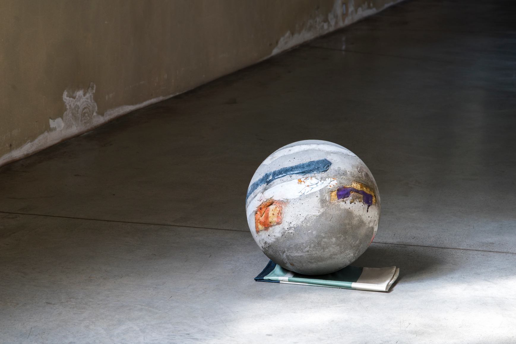 Rossella Biscotti, A shirt, blue pants, blue jeans, a towel, 2018&nbsp;