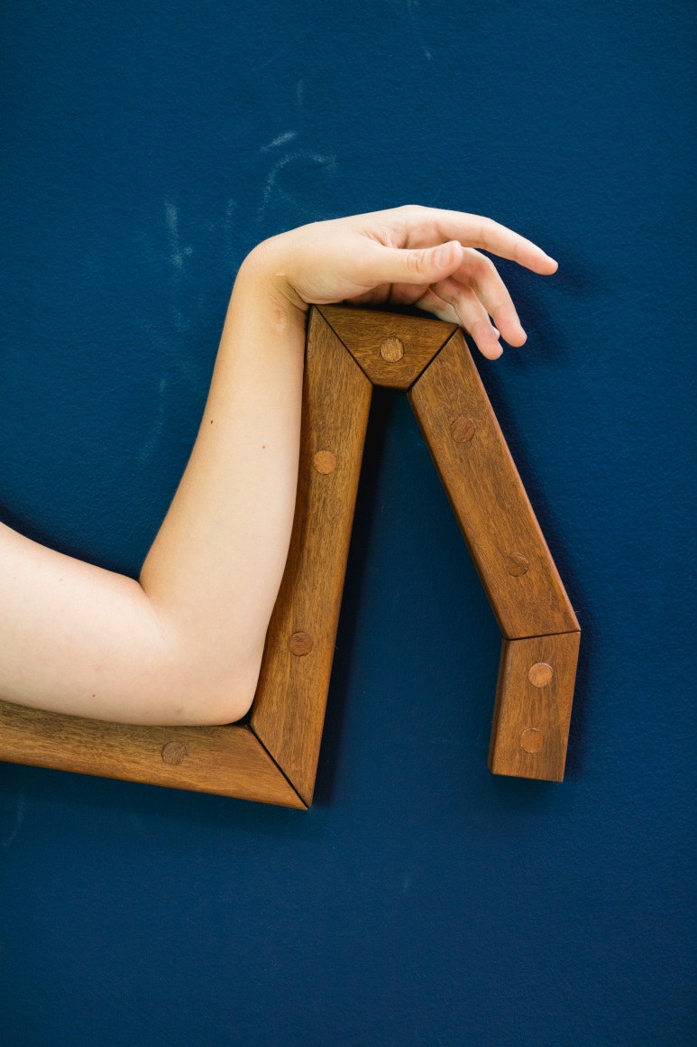 Ana Mazzei: Corpo Parede, Installation at Museum of Modern Art of S&atilde;o Paulo, S&atilde;o Paulo, Brazil, 2018