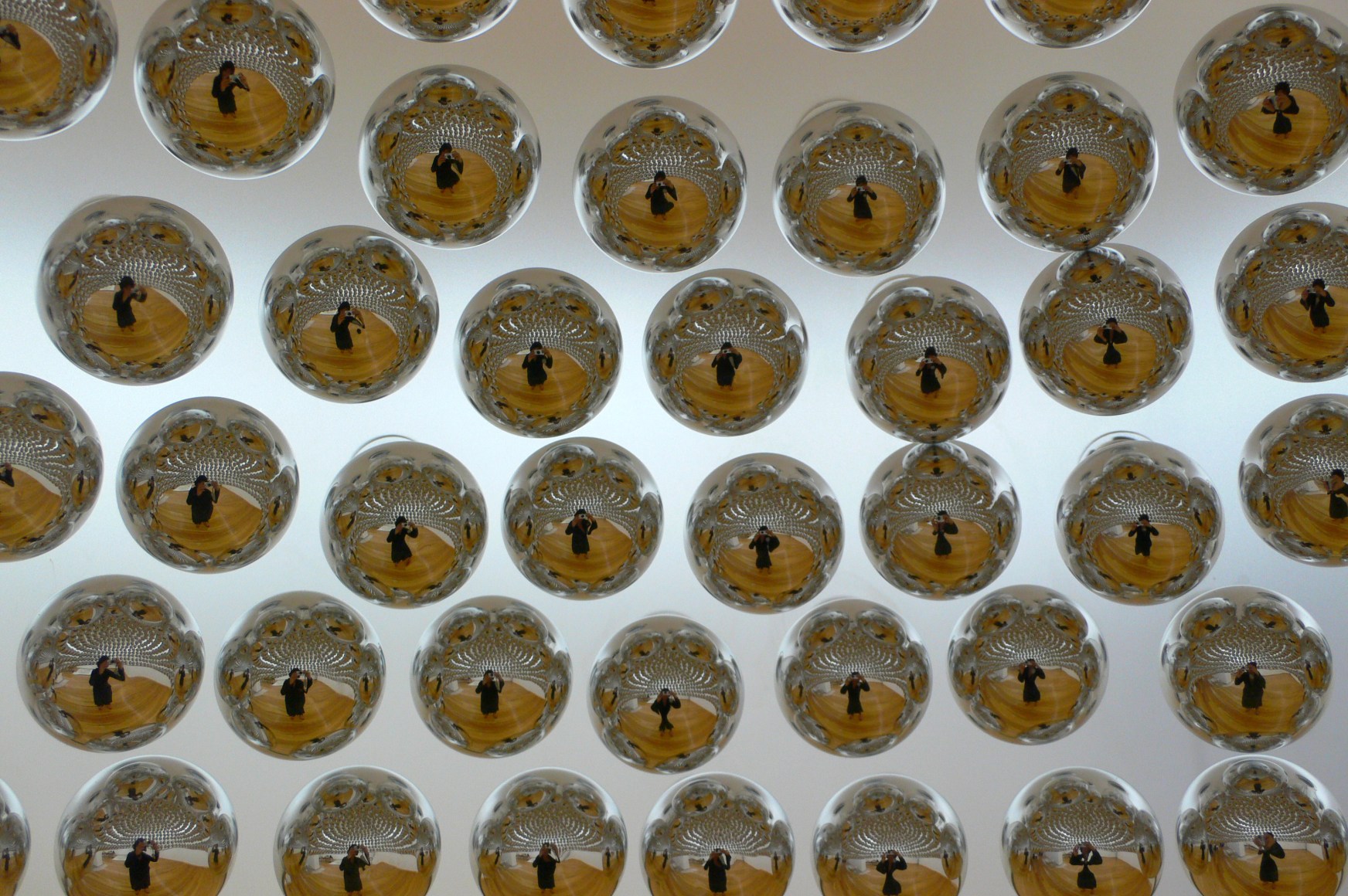 Hale Tenger,&nbsp;Dancing Queen (detail), 2005