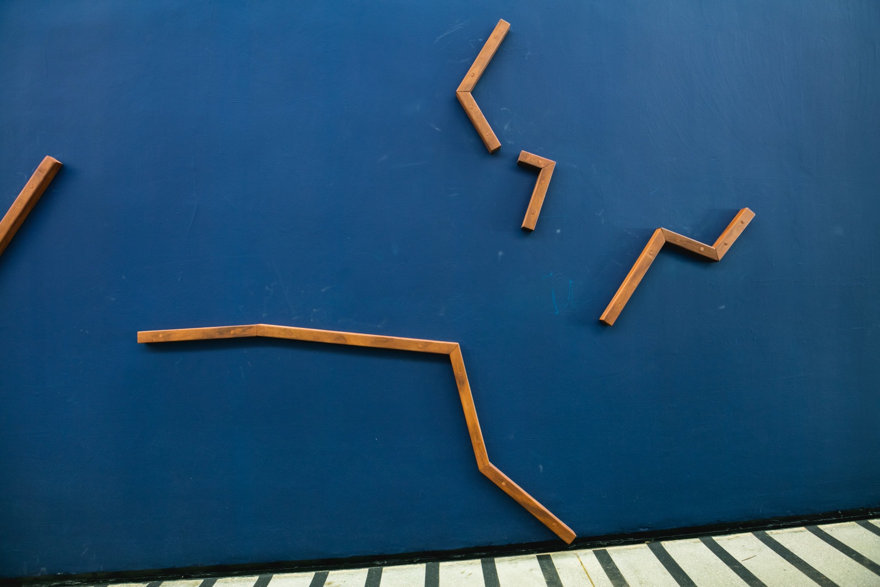 Ana Mazzei: Corpo Parede, Installation at Museum of Modern Art of S&atilde;o Paulo, S&atilde;o Paulo, Brazil, 2018