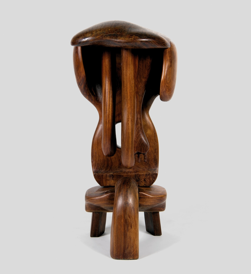 Chaouki Choukini,&nbsp;La Vache, 1977, Iroko, 130 x 68 x 60 cm