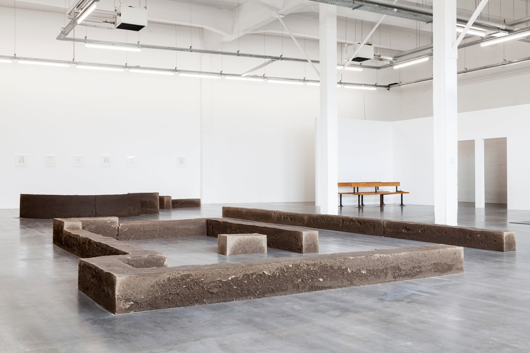 Rossella Biscotti, I dreamt that you changed into a cat&hellip; gatto&hellip; ha ha ha, 2013&nbsp;, Sculptures in compost, Dimension variable,&nbsp;Sound installation, 60&rsquo;, subtitled in English,&nbsp;18 sketches