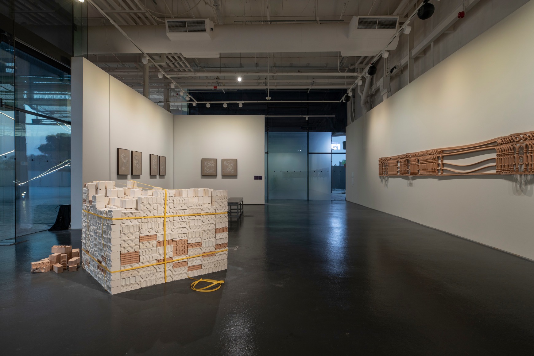 Asma Belhamar: Solid Void