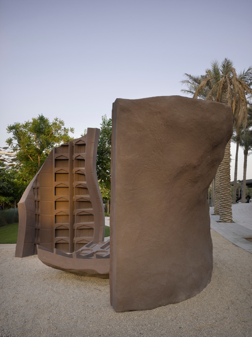 Asma Belhamar,&nbsp;Distorted Familiarities, 2021, Glass-fibre reinforced concrete and steel structure