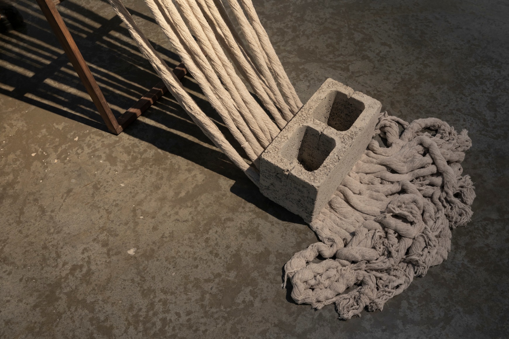 Afra Al Dhaheri, Don&rsquo;t pull my hair (set of two) (detail), 2023