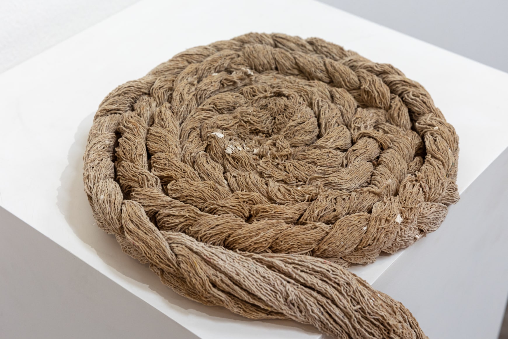 Afra Al Dhaheri,&nbsp;School Braid No.2 (detail), 2021