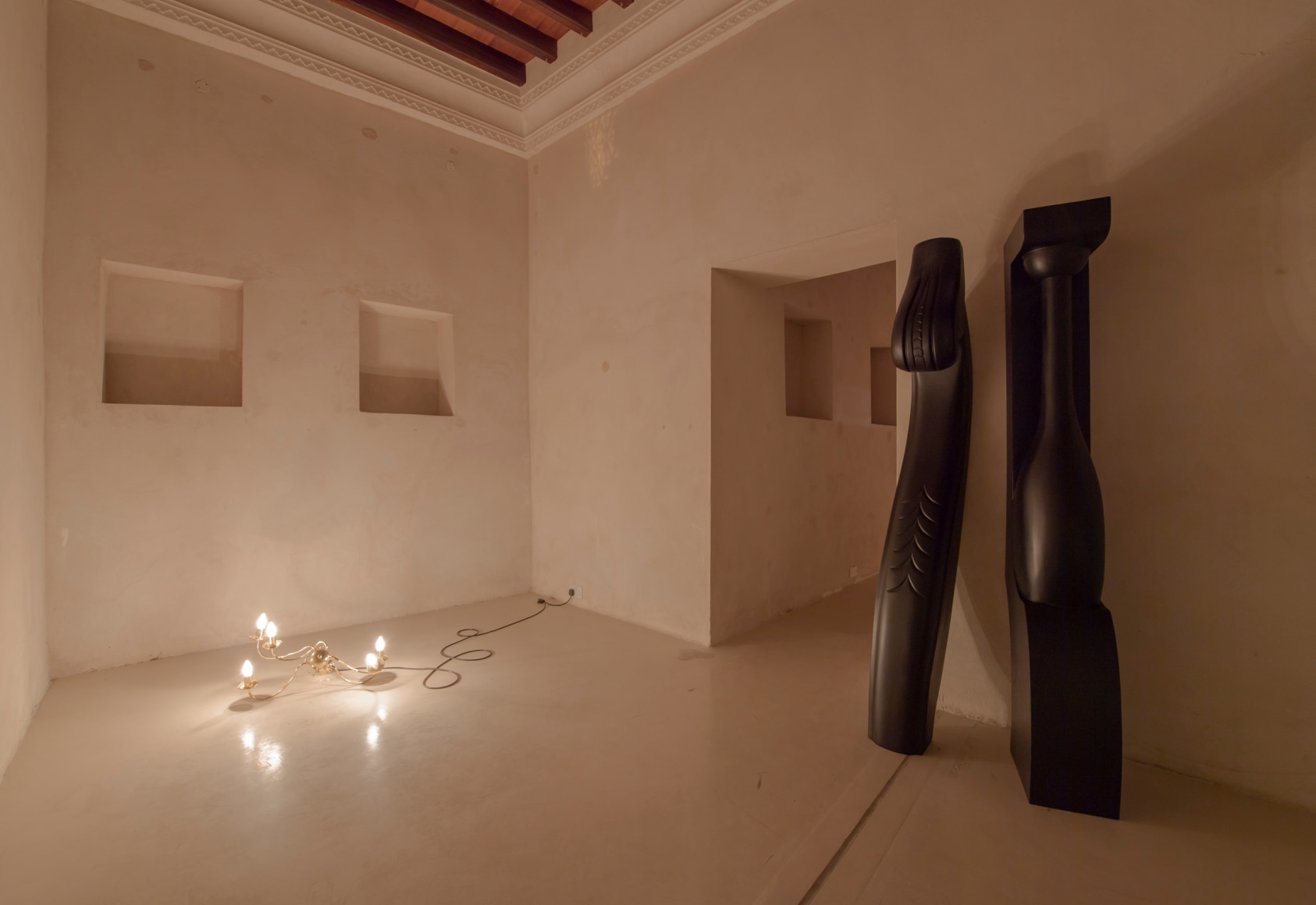 Shadi Habib Allah, 30KG Shine, 2015, Installation view at Sharjah Biennial, 2017