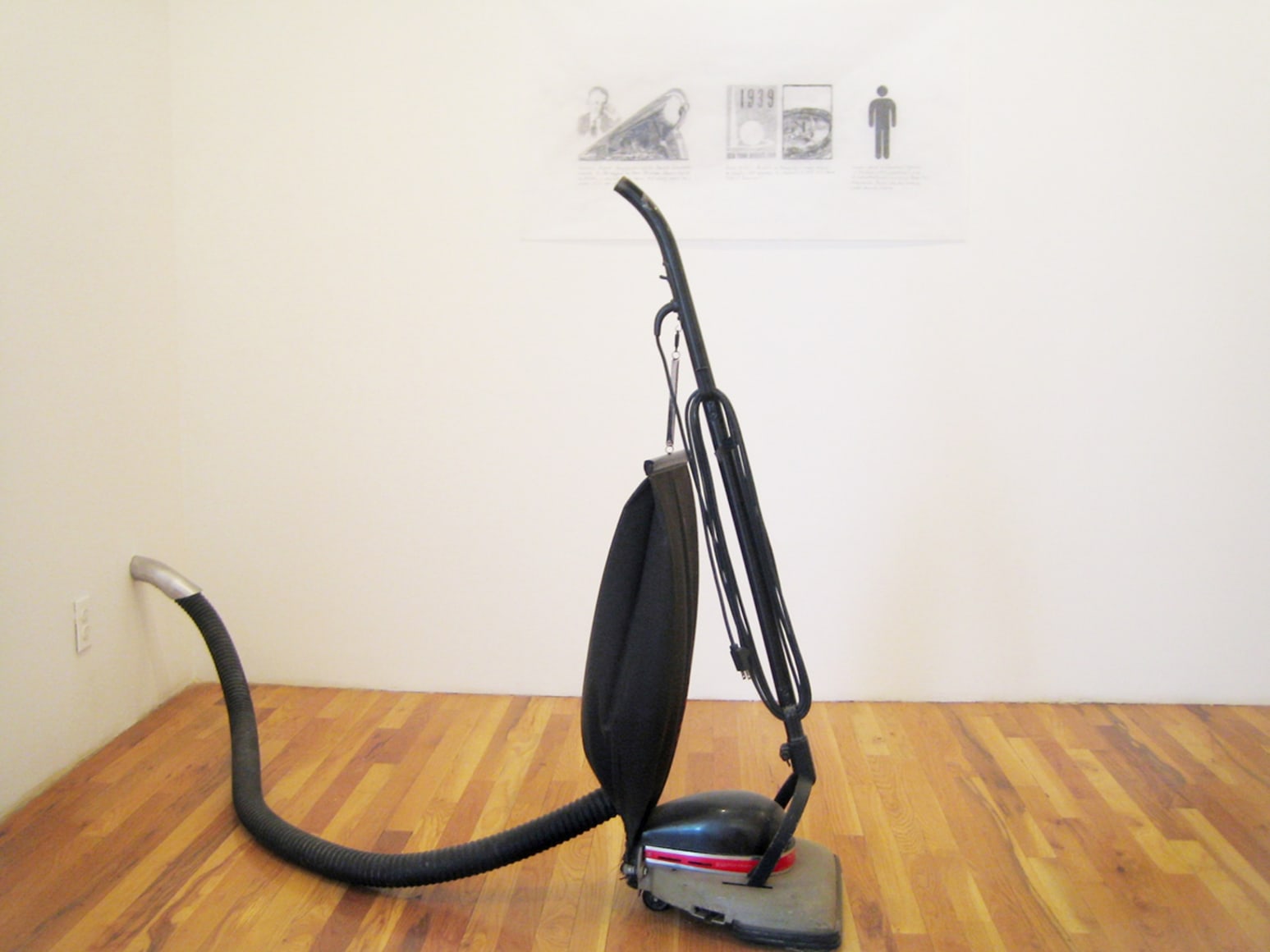 Michael Rakowitz, Positive Agitation, 2005, Hoover 150 vacuum cleaner (vintage, Henry Dreyfuss),