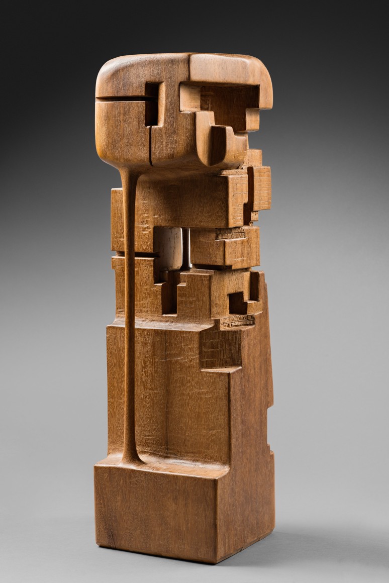 Chaouki Choukini, Pavillon de Lumiere et d&#039;Obscuret&eacute;, 2014, Iroko, 68 x 20 x 19.5 cm