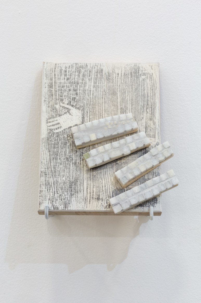 Hera B&uuml;y&uuml;ktaş&ccedil;ıyan, Icons for builders, 2017, Wood and marble, 21 x 29 cm