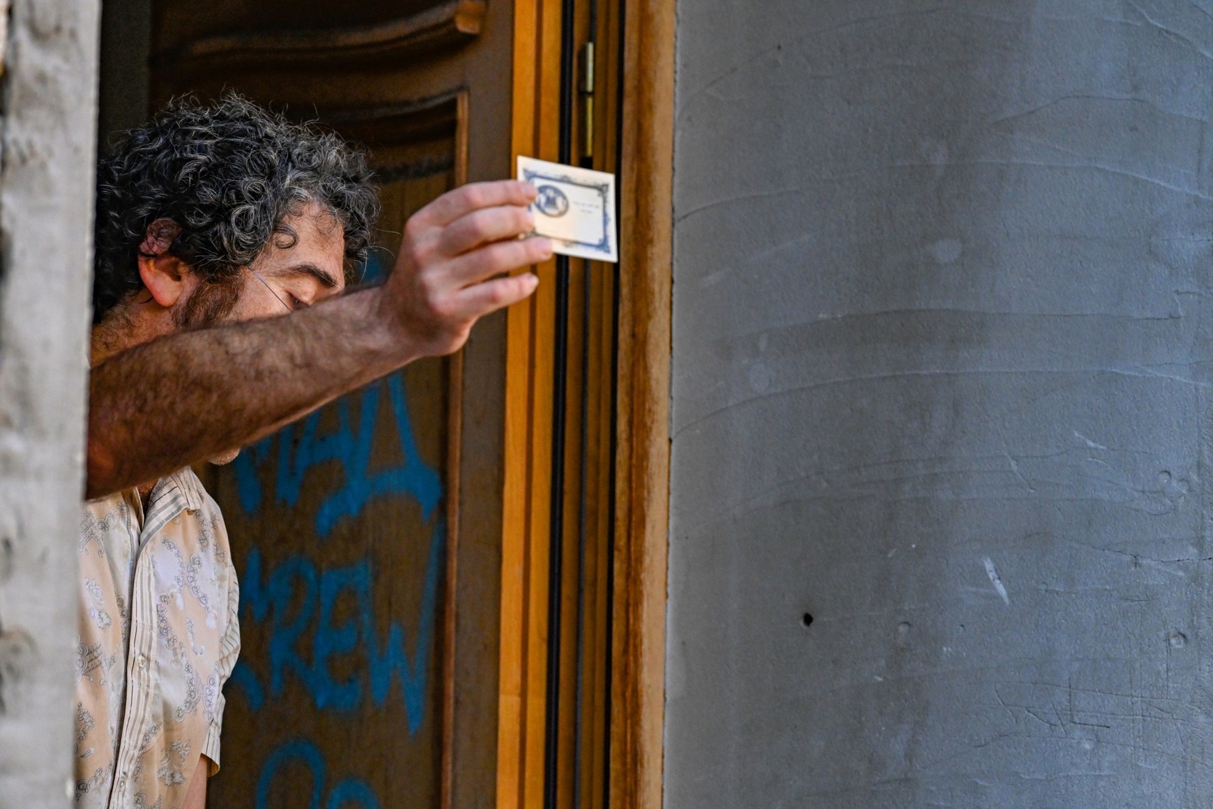 Michael Rakowitz,&nbsp;Alef Lamed Lamed Hei: G-D In Arabic-In-Hebrew Letters From An Arab-Jewish Haggadah, Baghdad, Iraq, 2023, Performance for Autostrada Biennale, Kosovo, 2023