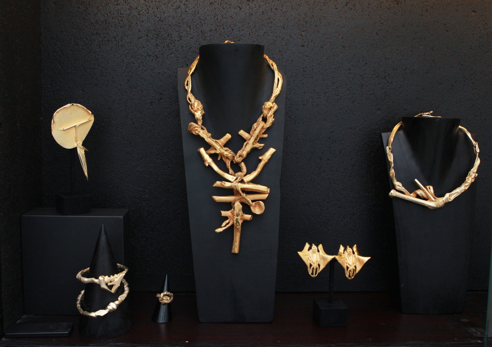 New York City Jewelry Week Exhibitions Magen H Gallery