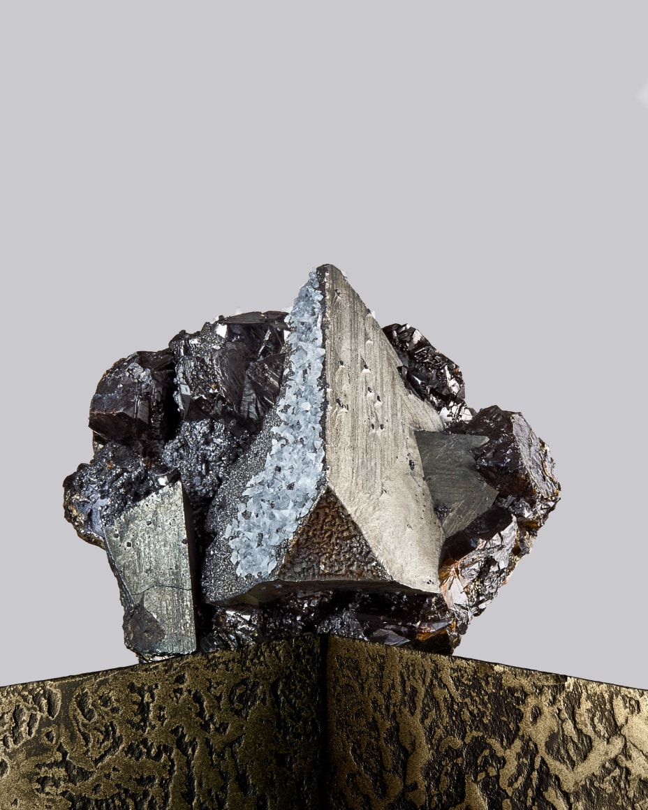 Fine Mineral photograph of tetrahedrite for wilensky exquisite minerals habits exhibition.