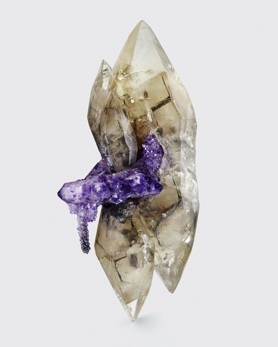 Silhouette Exhibition Calcite with Amethyst on white