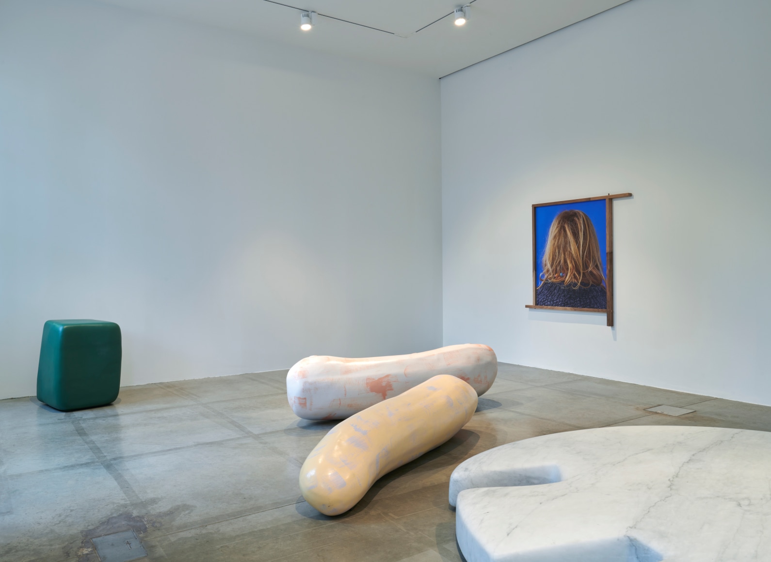 installation view nairy baghramian: jumbled alphabet, 2024. south london gallery. photo: jo underhill&nbsp;