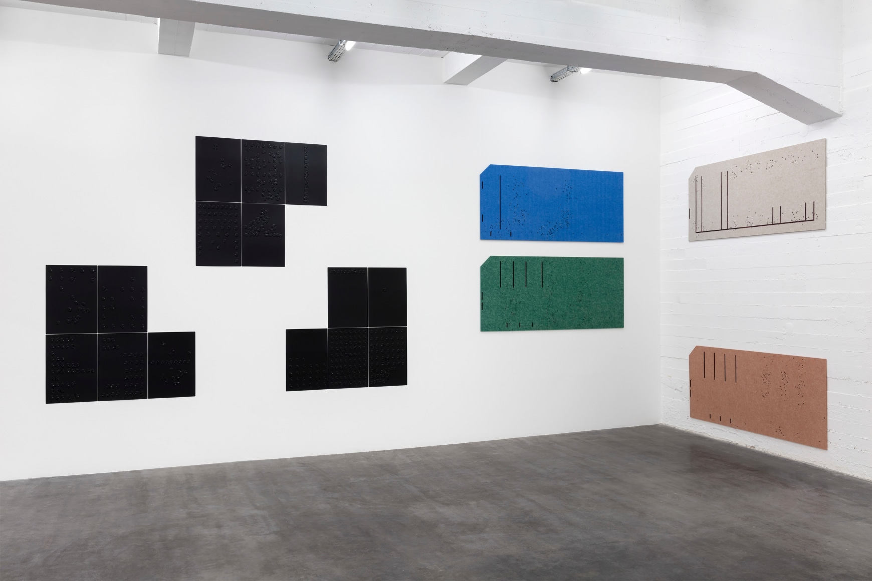 gabriel kuri, installation view of&nbsp;sorted, resorted, wiels, brussels,&nbsp;2019