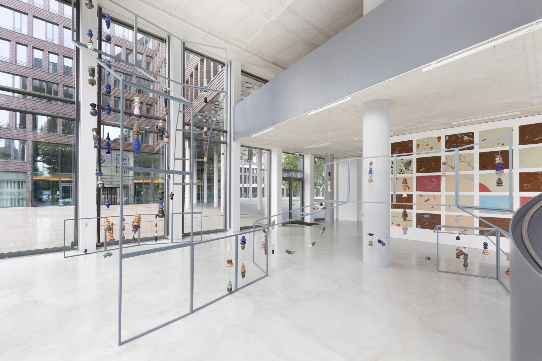 installation view&nbsp;mariana castillo deball: stringing beads,&nbsp;dortmunder kunstverein, 2025. photo: jens franke., 
