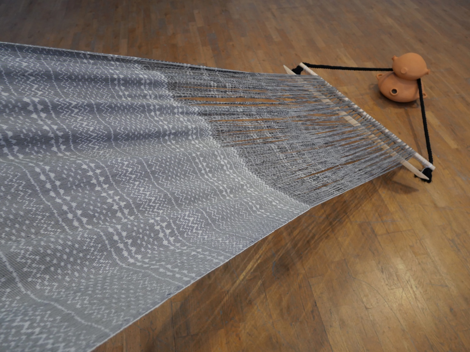 mariana castillo deball, vista de instalaci&oacute;n between making and knowing something, modern art oxford, 2020