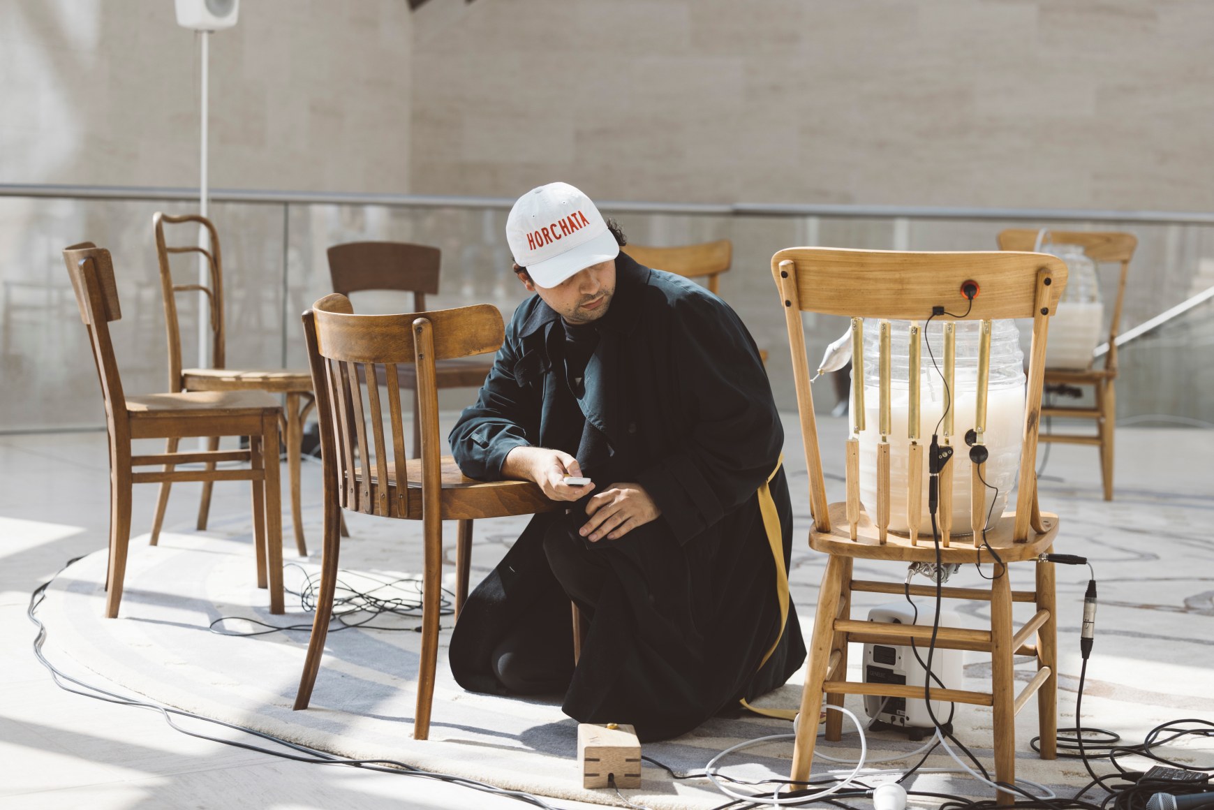 b&aacute;rbara s&aacute;nchez-kane performance&nbsp;aguas frescas,&nbsp;mudam luxembourg, 2025. foto: eike walkenhorst