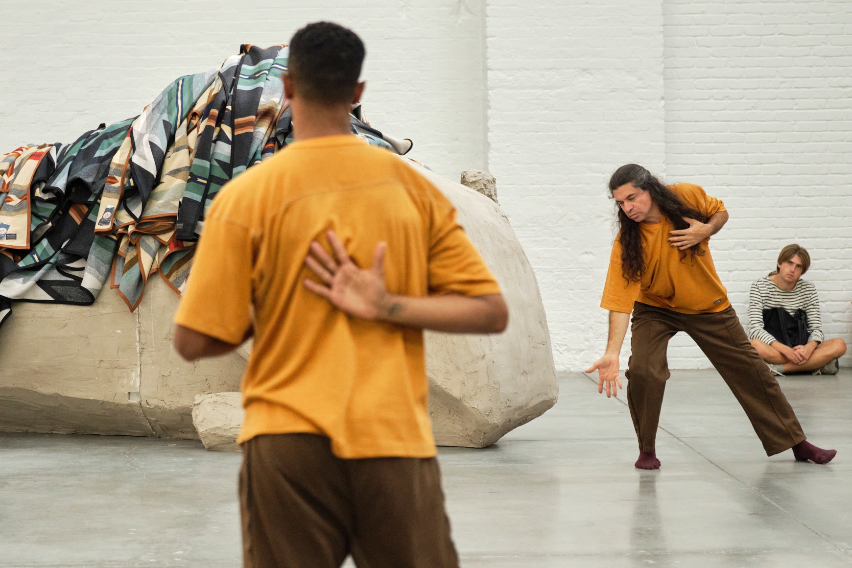 tanya lukin linklater, performance buffalo unit for&nbsp;bison bison (dance_hum for dirtbath) at&nbsp;duane linklater 12 + 2,&nbsp;dia chelsea, new york, 2025. photo don stahl. courtesy dia art foundation, 
