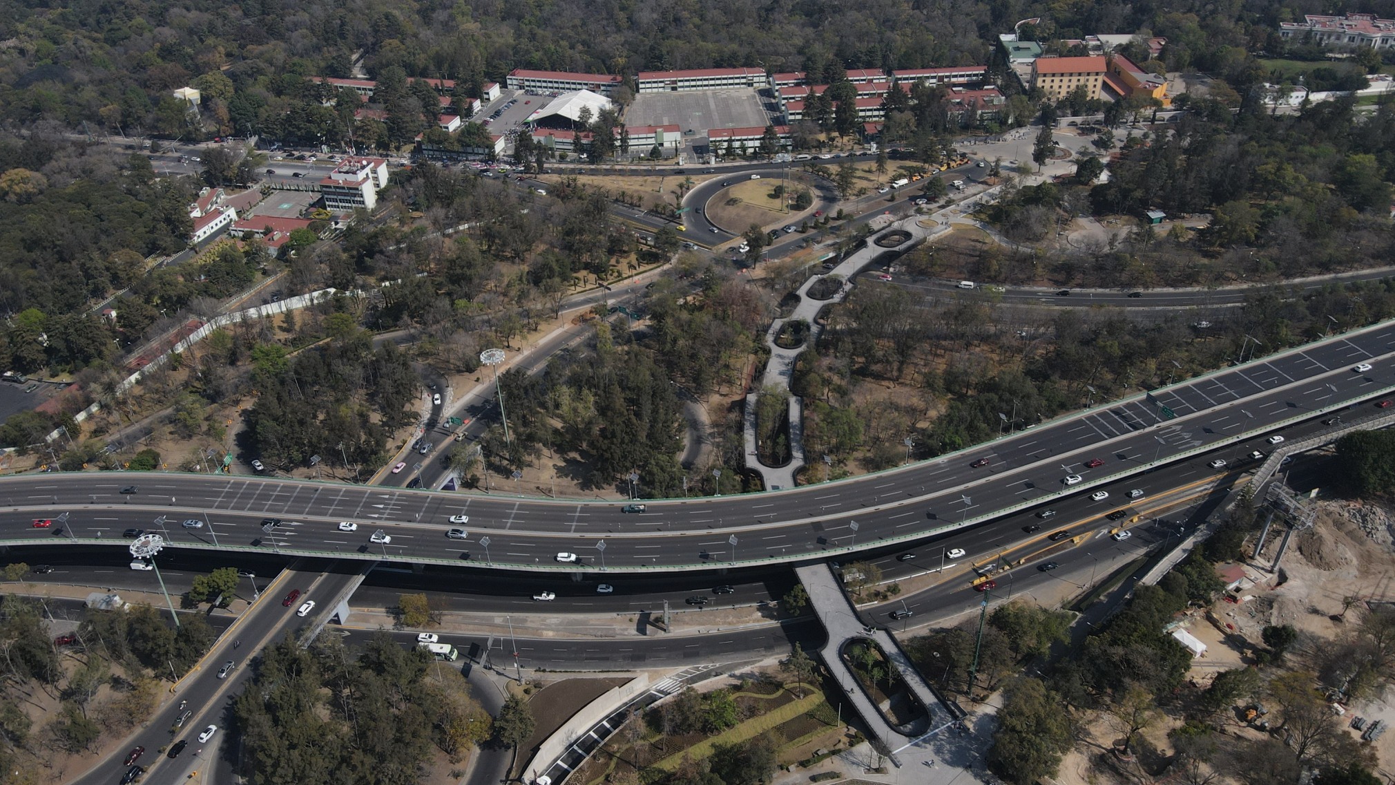 los pinos floating walkway. chapultepec: nature and culture