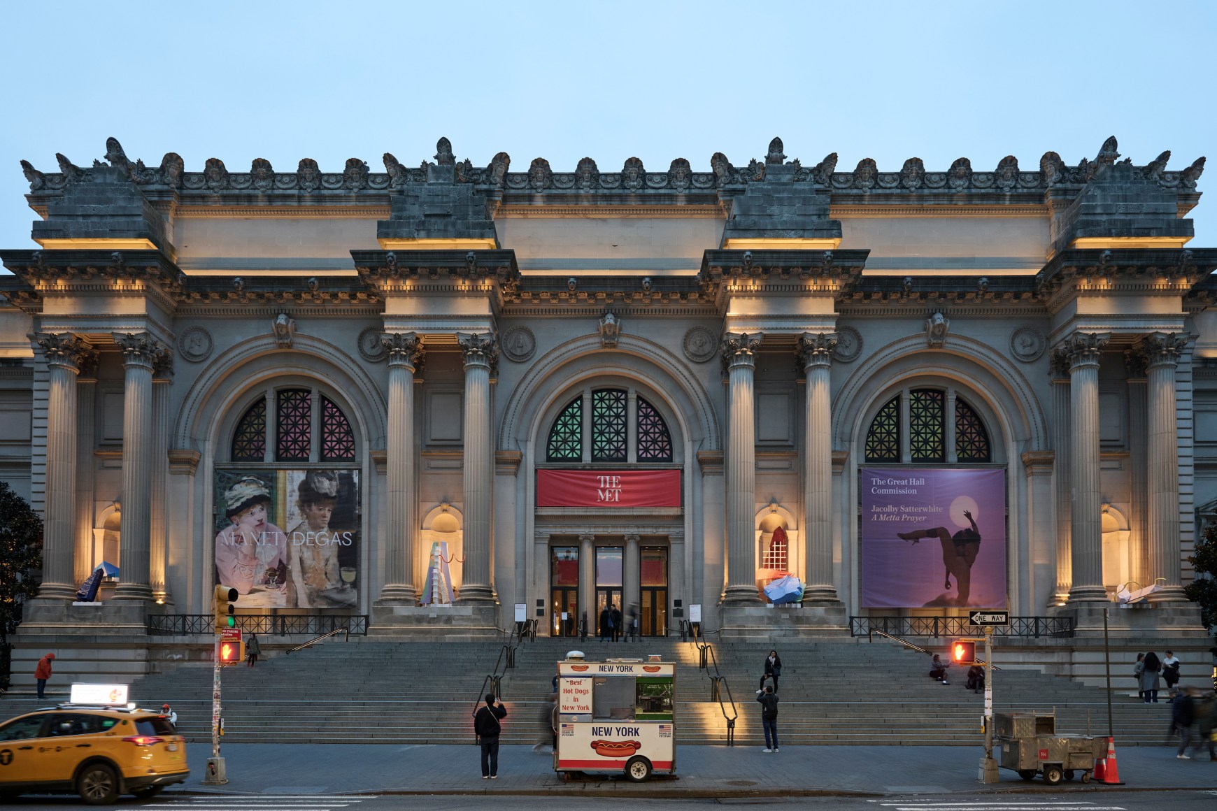 installation view. the facade comission: nairy baghramian, scratching the back, 2024. the metropolitan museum of art, new york. courtesy of the artist, kurimanzutto mexico city / new york &amp;amp; marian goodman gallery. &copy; kyle knodell
