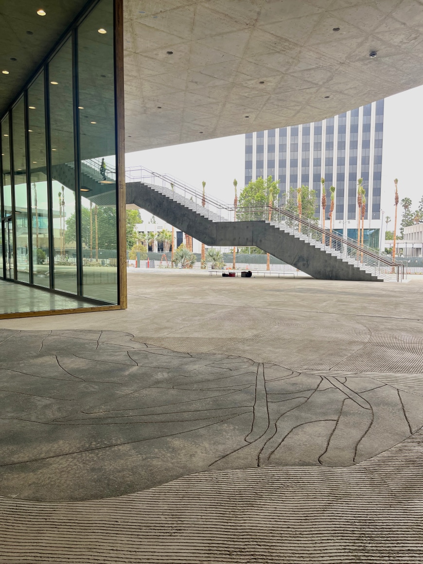 installation view mariana castillo deball feathered changes, los angeles county museum of art. lacma 2025. photo: manuel reader
