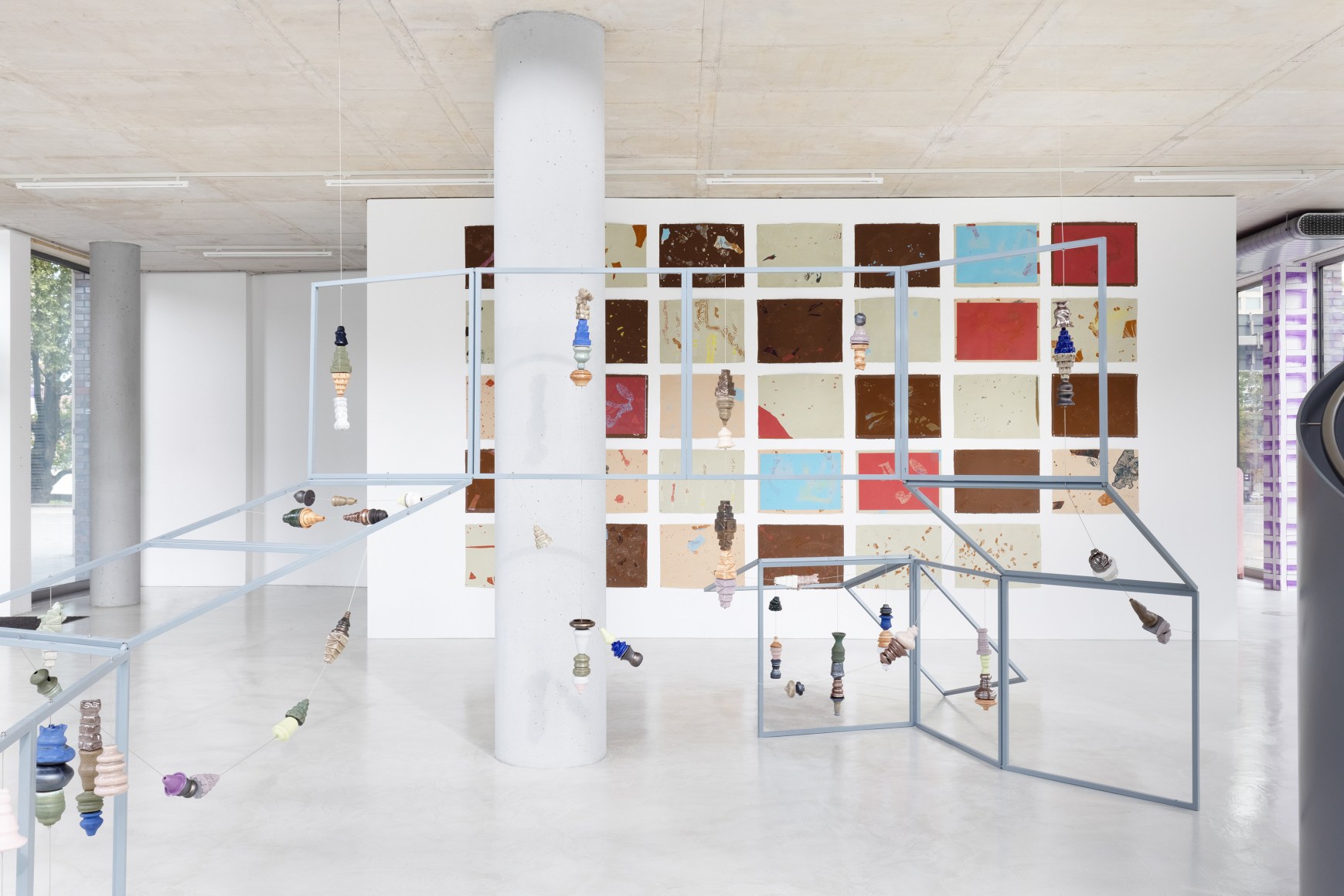 installation view&nbsp;mariana castillo deball: stringing beads,&nbsp;dortmunder kunstverein, 2025. photo: jens franke., 
