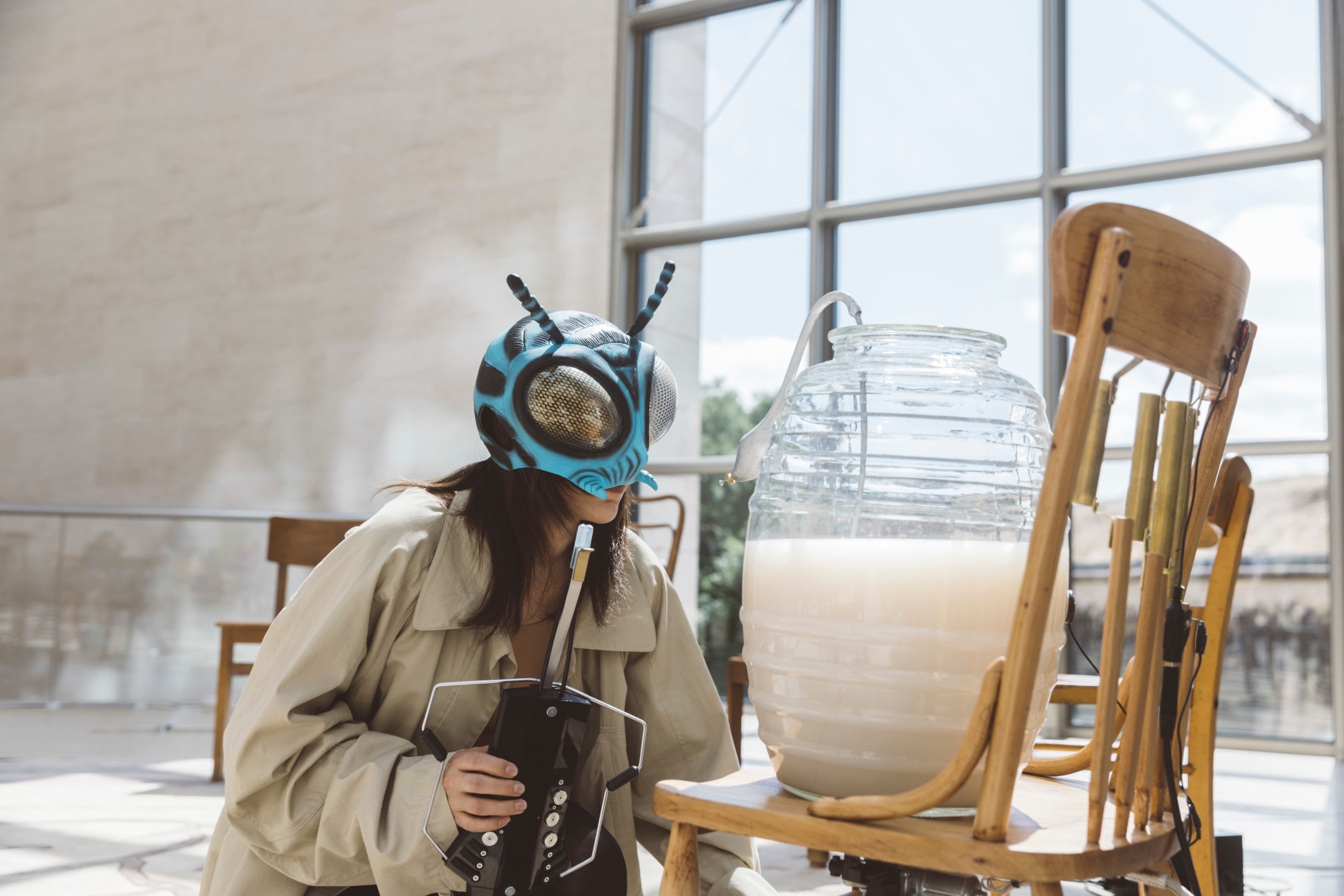 b&aacute;rbara s&aacute;nchez-kane performance&nbsp;aguas frescas,&nbsp;mudam luxembourg, 2025. foto: eike walkenhorst