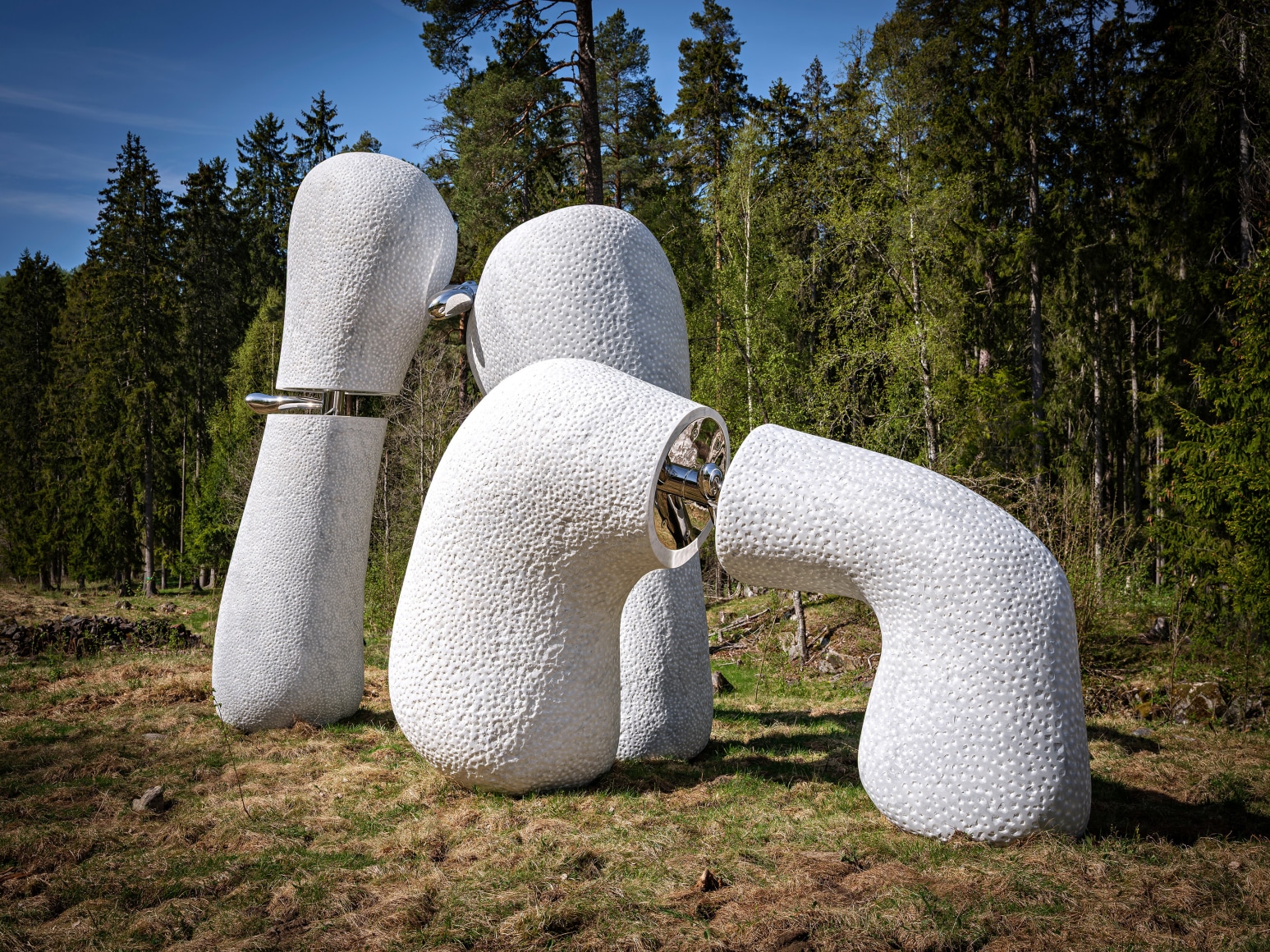 nairy baghramian,&nbsp;resting arms.&nbsp;courtesy the artist and kistefos. photo: vegard kleven