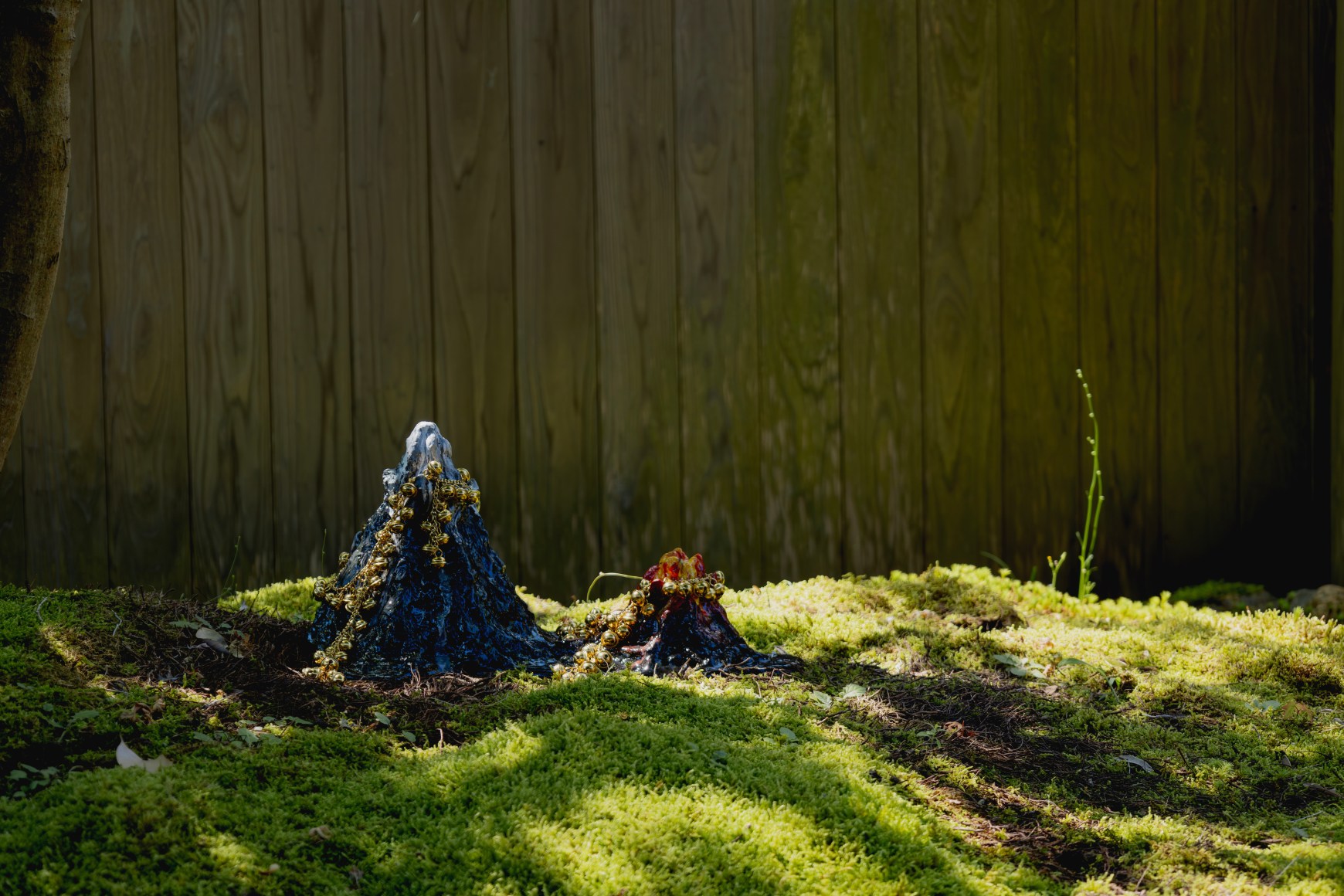 installation views ring of fire &ndash; solar yang &amp;amp; lunar weerasethakul, benesse art site naoshima, 2024. photo: takumi kondo