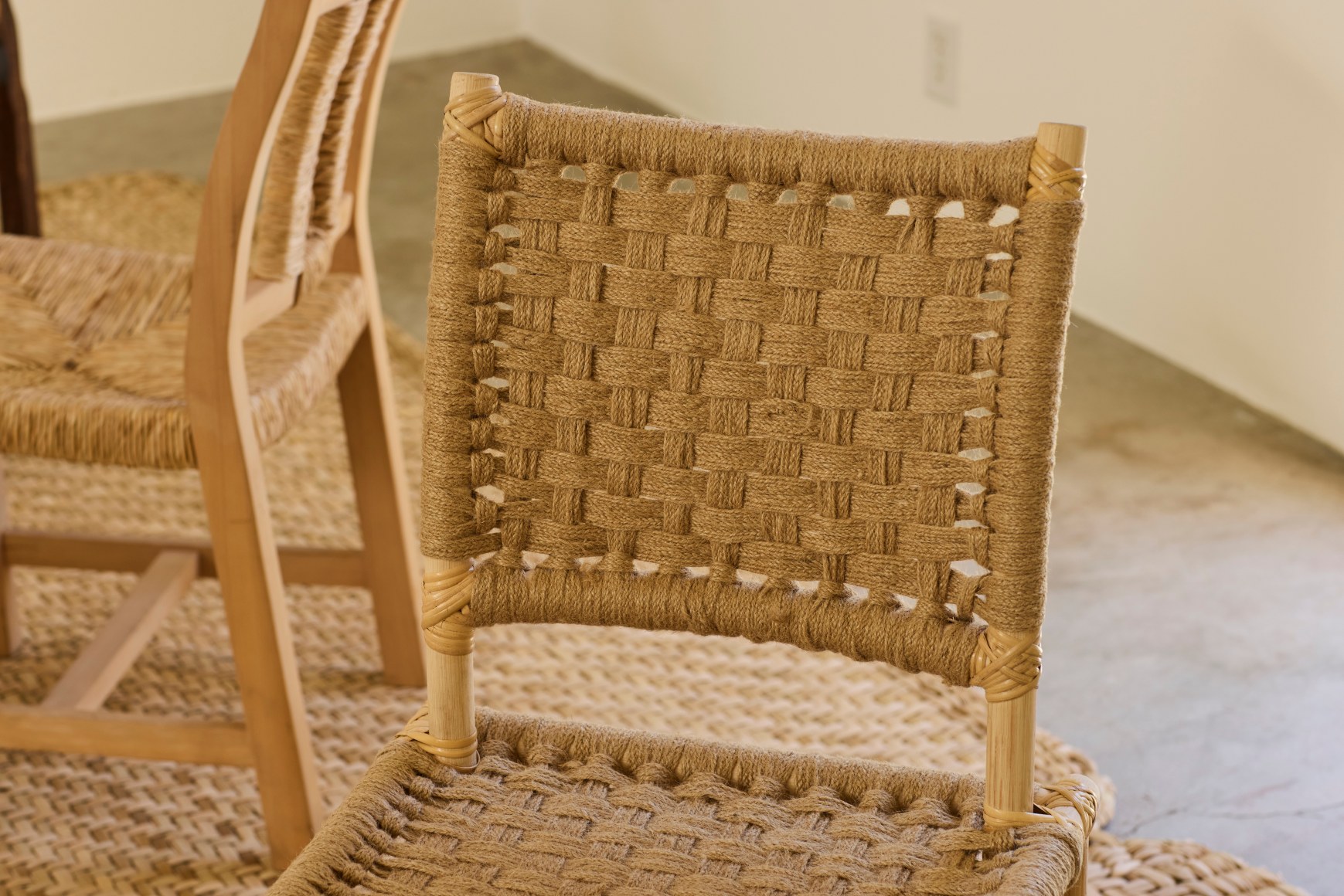 installation view&nbsp;oscar hagerman: sillas de m&eacute;xico,&nbsp;the chinati foundation, 2025. photo:&nbsp; alex marks., 
