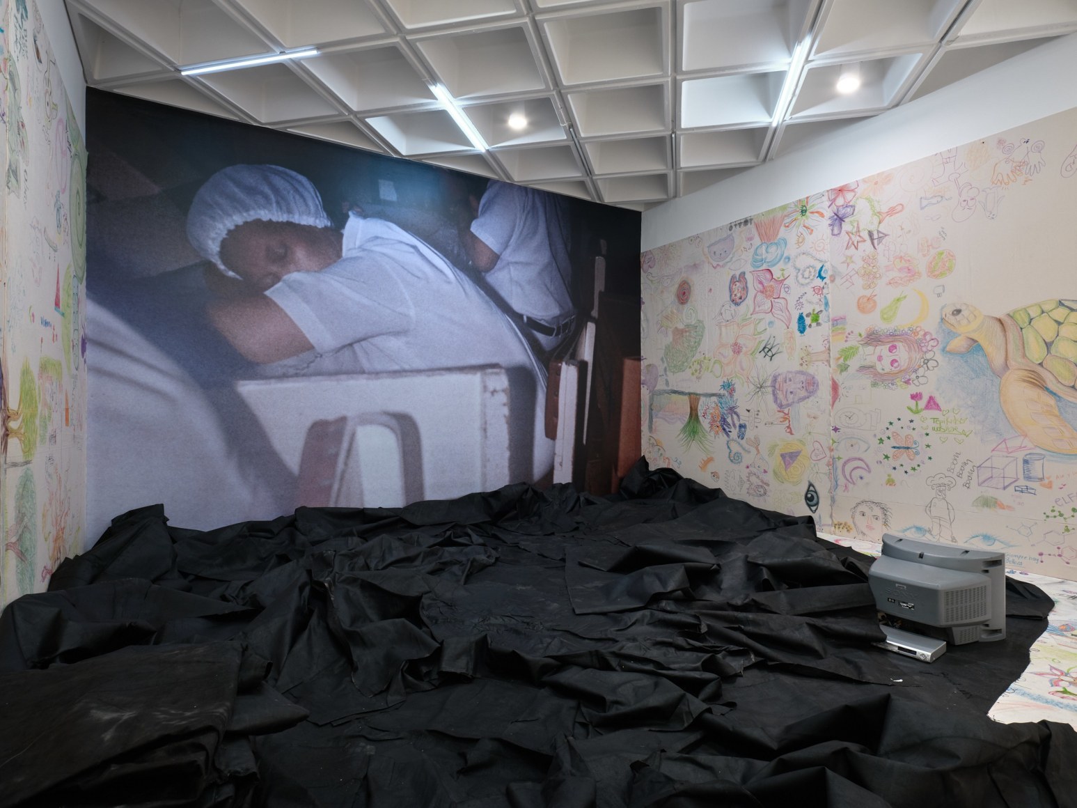 installation view oscar murillo spirits in the swamp, museo tamayo, 2025. photo: reinis lismanis, 
