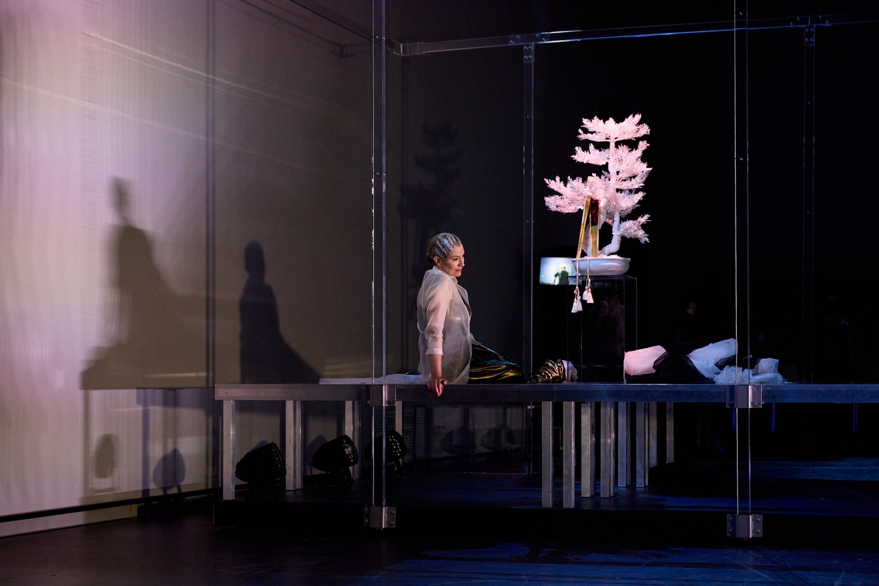 rirkrit tiravanija - haus der kunst