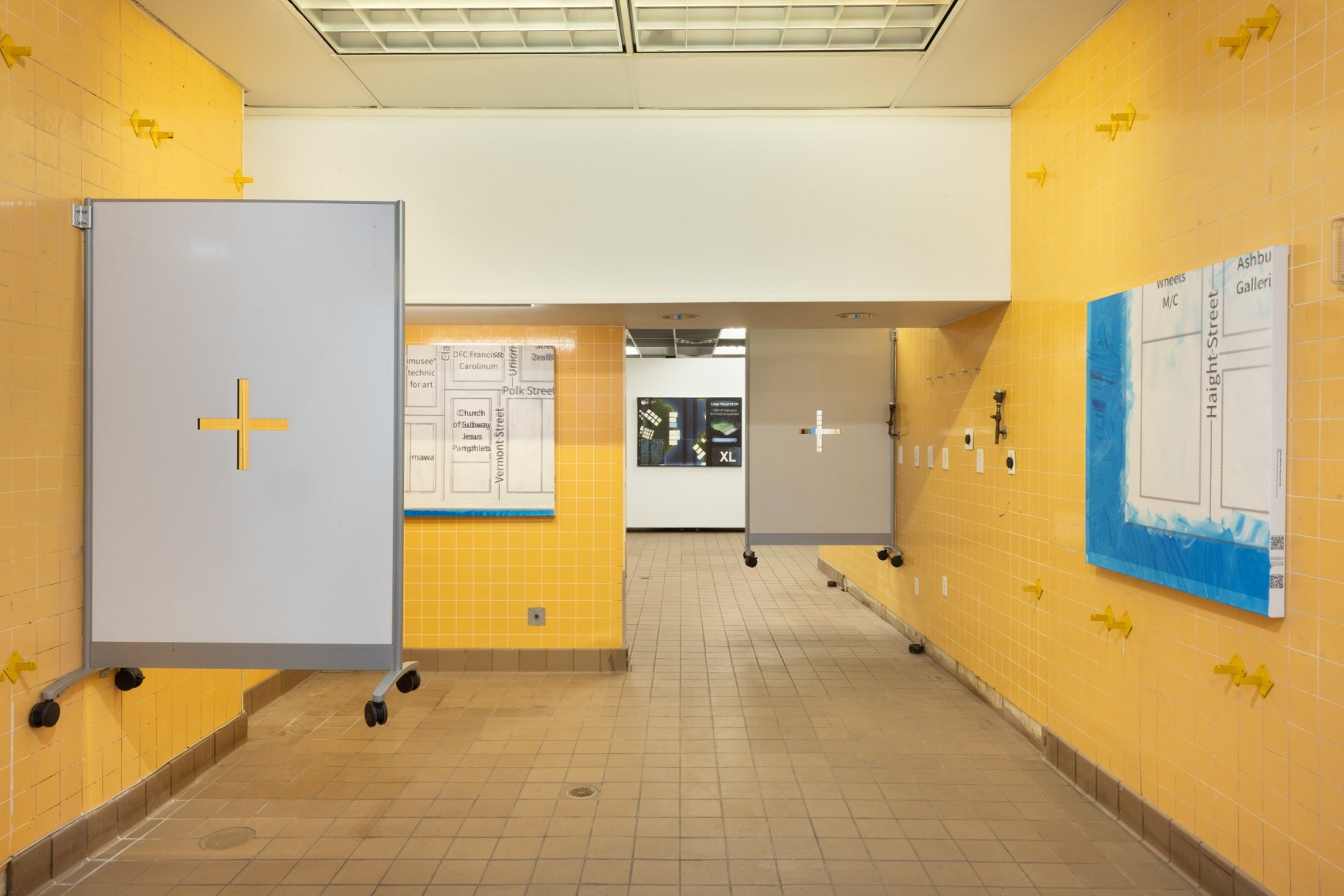 Installation view, Simon Denny, Read, Write, Own, Dunkunsthalle, New York, 2024