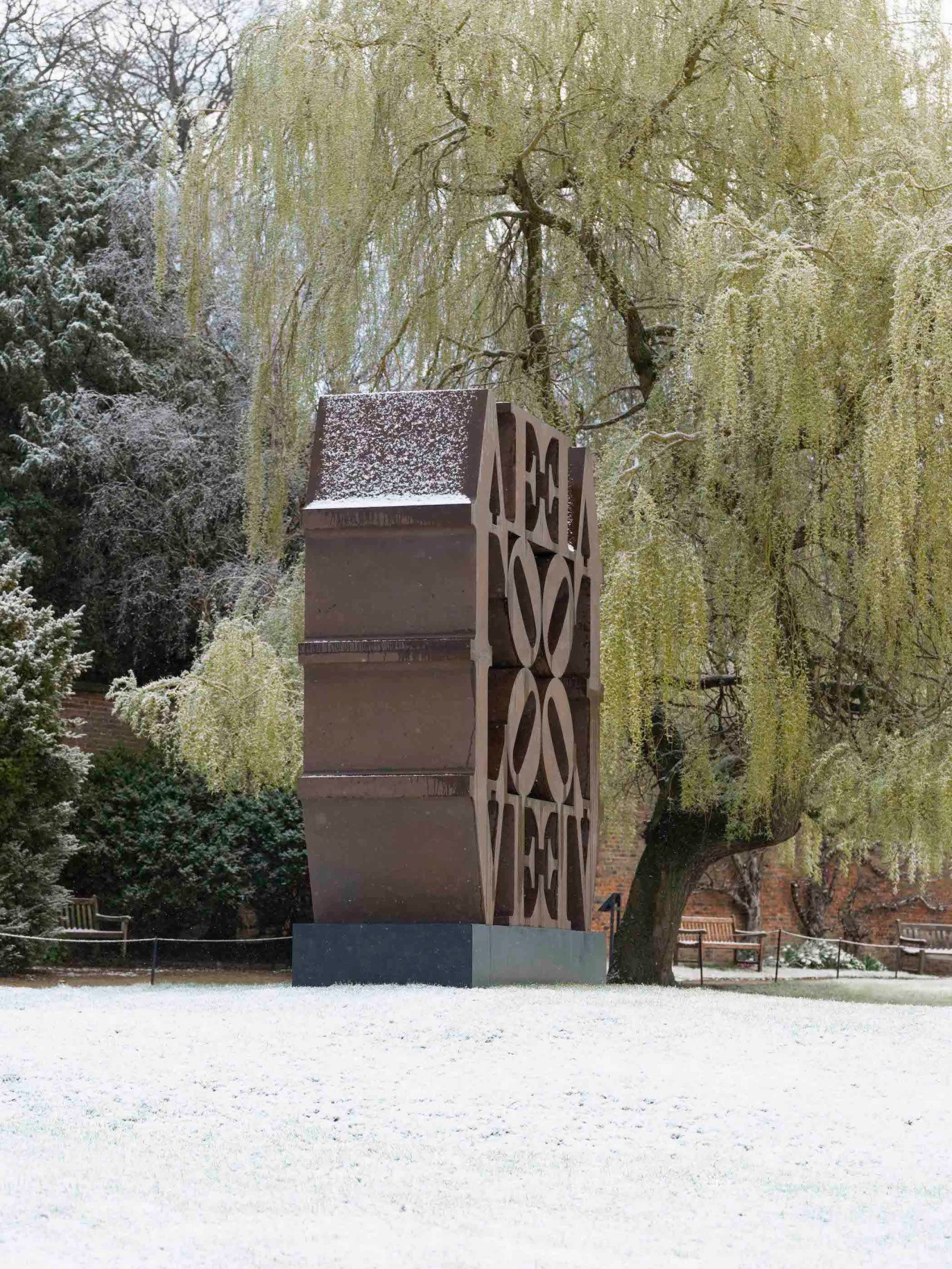 LOVE Wall (1966&ndash;2006), installation view,&nbsp;Robert Indiana: Sculpture 1958-2018, Yorkshire Sculpture Park, March 12, 2022&ndash;January 8, 2023, &nbsp;