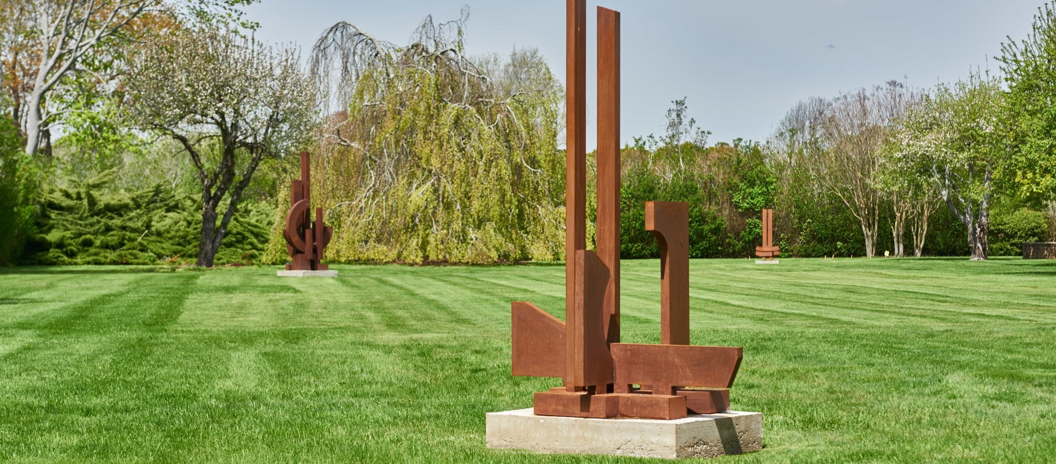 Large scale corten steel works&nbsp;on an estate in Southampton. Photo by Michael Mundy.