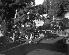 Gregory Crewdson, Untitled (balloons in backyard), 1997