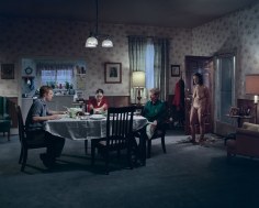 Gregory Crewdson, Untitled (family dinner), 2001-2002