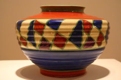 Clarice Cliff Bizarre 356 Vase