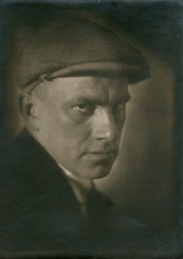 Abram Shterenberg (1894-1978), Portrait of Vladimir Mayakovsky, 1924