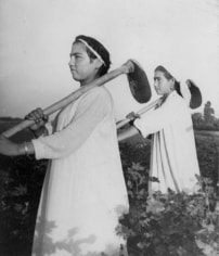 Farmgirls, 1930s Vintage gelatin silver print
