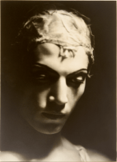 Annemarie Heinrich: Glamour and Modernity in Buenos Aires