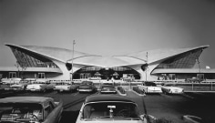 Ezra Stoller. TWA Terminal.  Architect: Eero Saarinen.  1962 / printed c. 1996.  16 x 20 inch gelatin silver print.