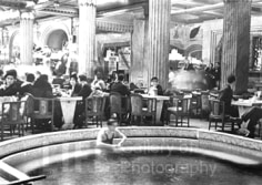 Alfred Eisenstaedt, Swimming pool in café in Paris Hotel, Paris, 1932
