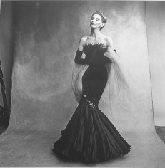 Irving Penn, Lisa Fonssagrives, Paris Collection, Vogue, September 15, 1950