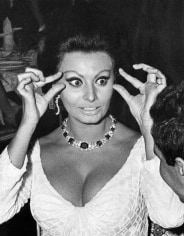 Ron Galella, Sophia Loren at the premiere of “Dr. Zhivago,” New York, 1965