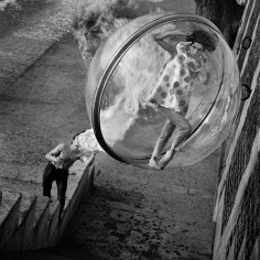 Melvin Sokolsky, Le Dragon, Paris, 1963
