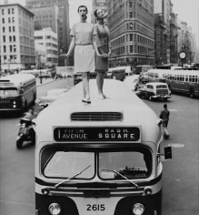 William Helburn, Bus Stop, Dovima and Jean Patchett, Madison Square, Harper&rsquo;s Bazaar, 1958